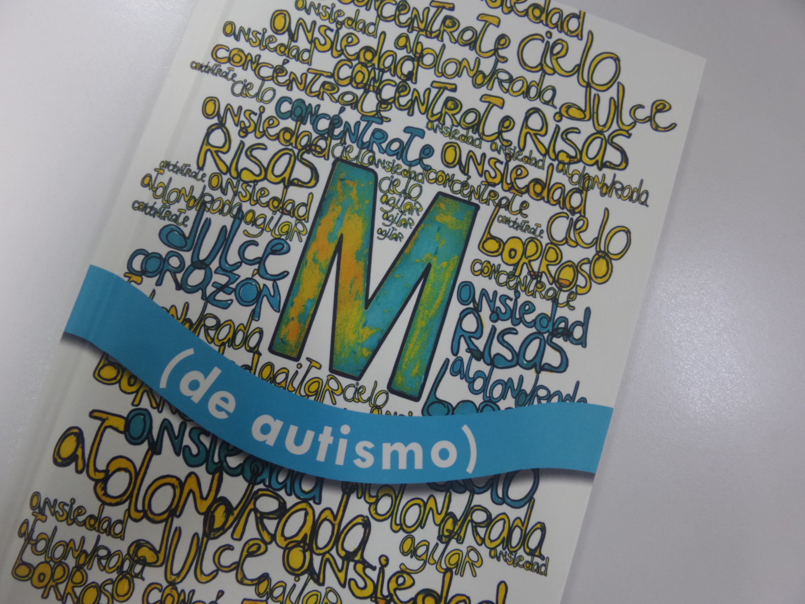 M (de autismo): Novela de vida cuando eres adolescente autista