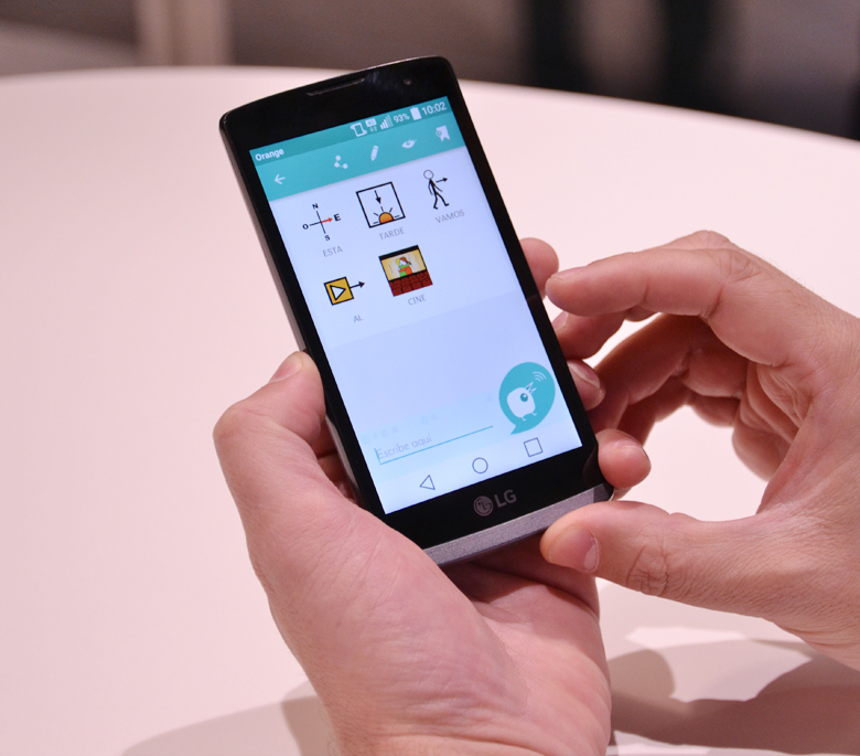 Fundación Orange lanza la app DictaPicto, un traductor de voz a pictogramas