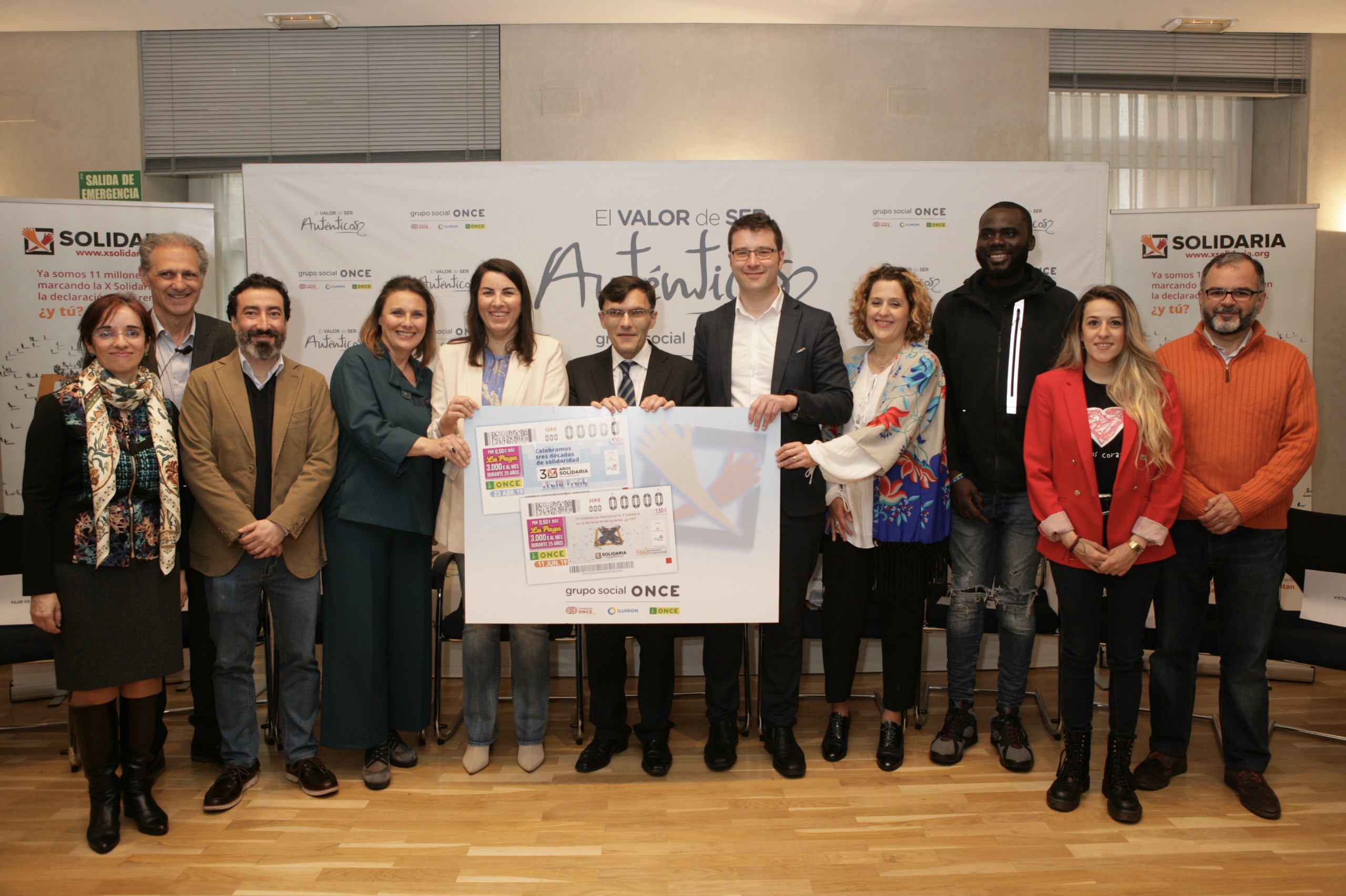 presentacion_de_los_cupones_de_la_once_dedicados_a_la_x_solidaria