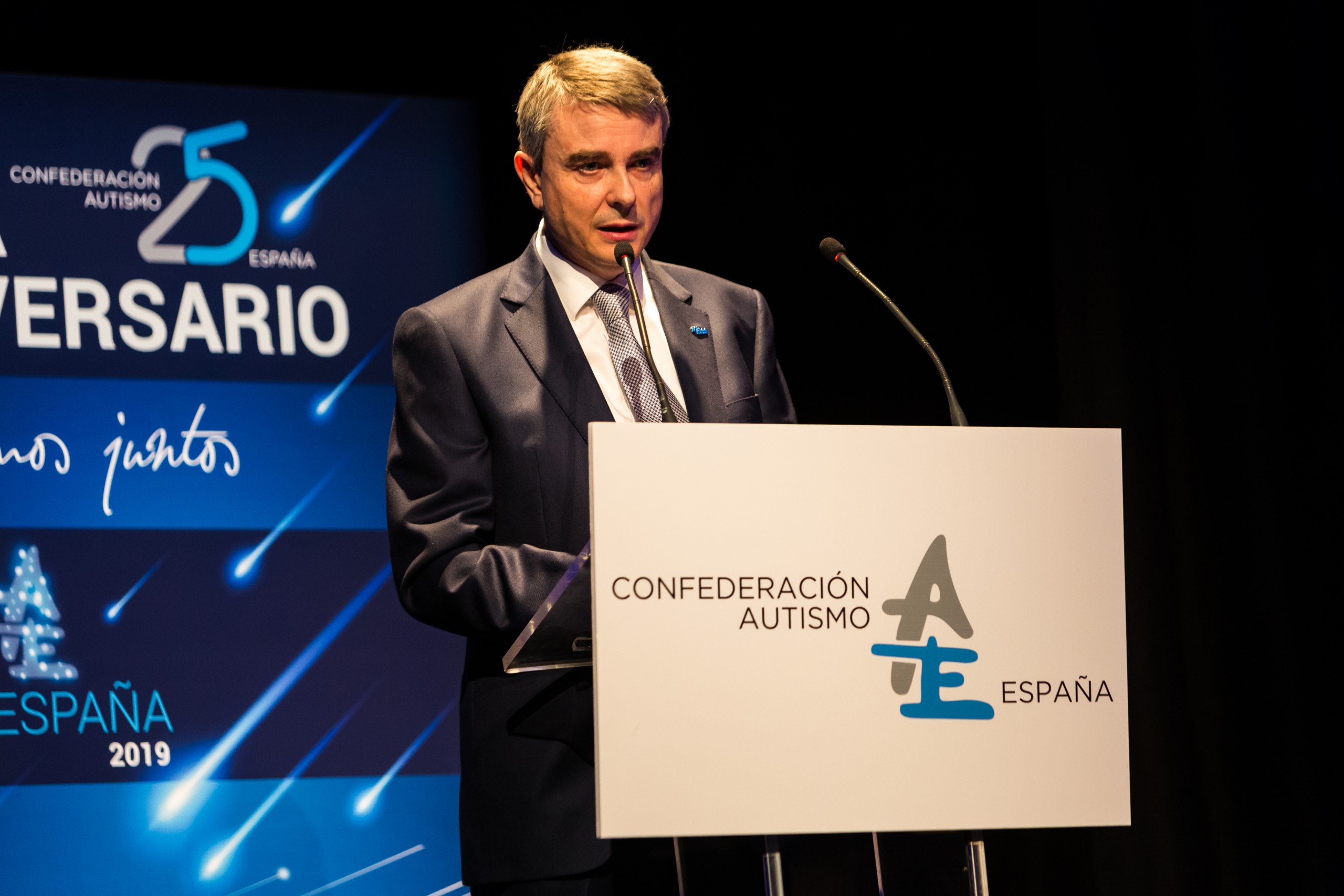 fotosgala25aniversario07_presidenteae