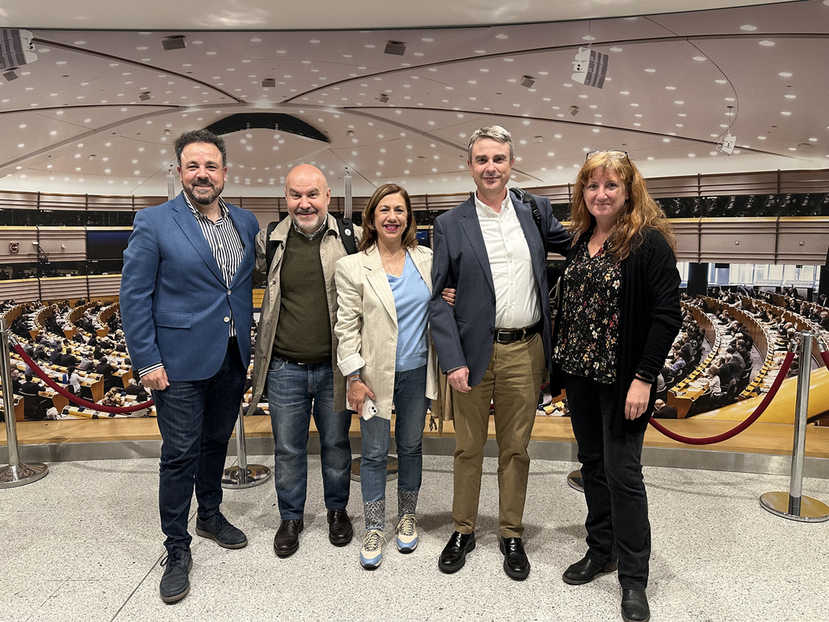 Representantes de Autismo España y otras entidades del tercer sector en el Parlamento Europeo