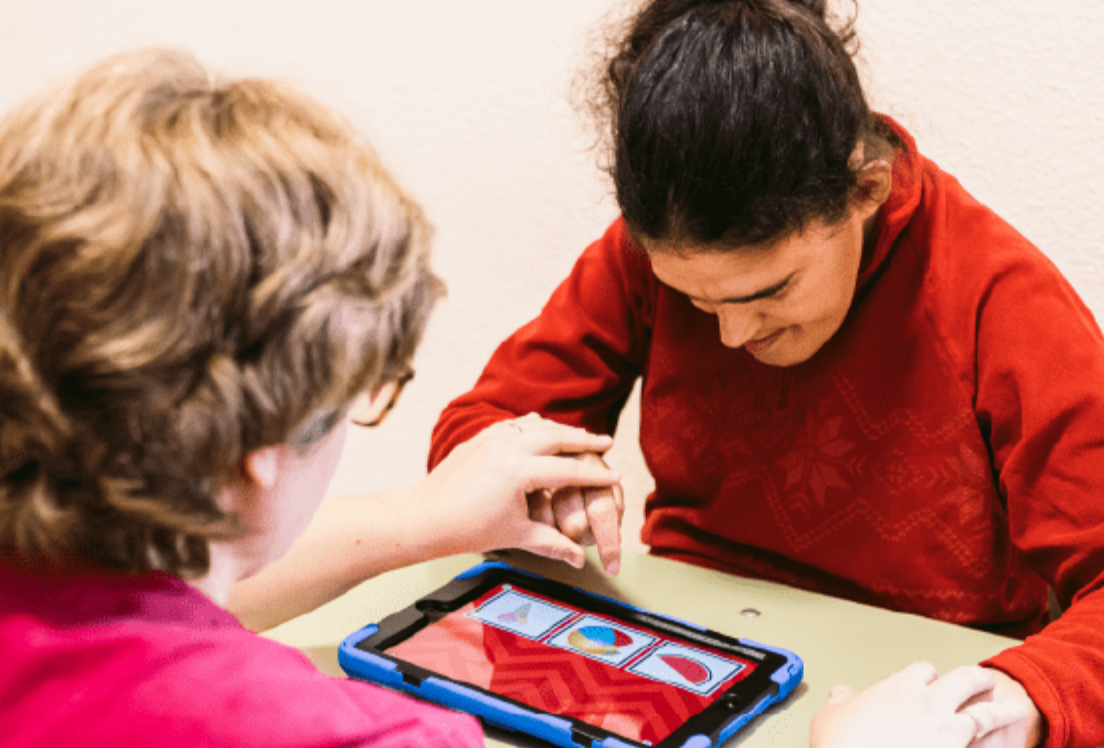 Personas cuidadoras de niños autistas