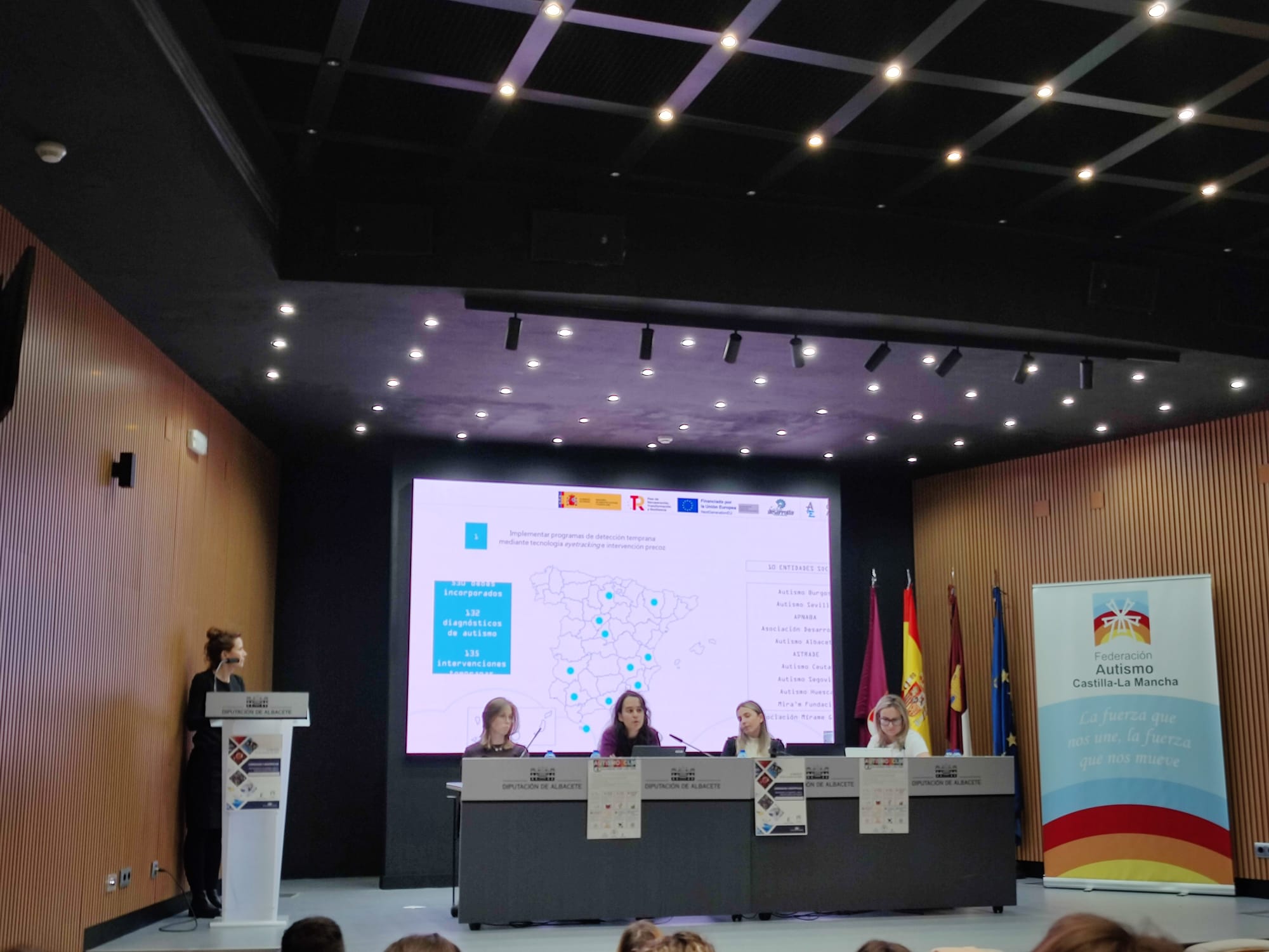 Ponentes de Autismo España hablan del proyecto de detección precoz del autismo en la jornada científica de Autismo Castilla-La Mancha