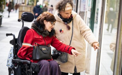 Rumbo impulsa la asistencia personal como clave para una vida independiente