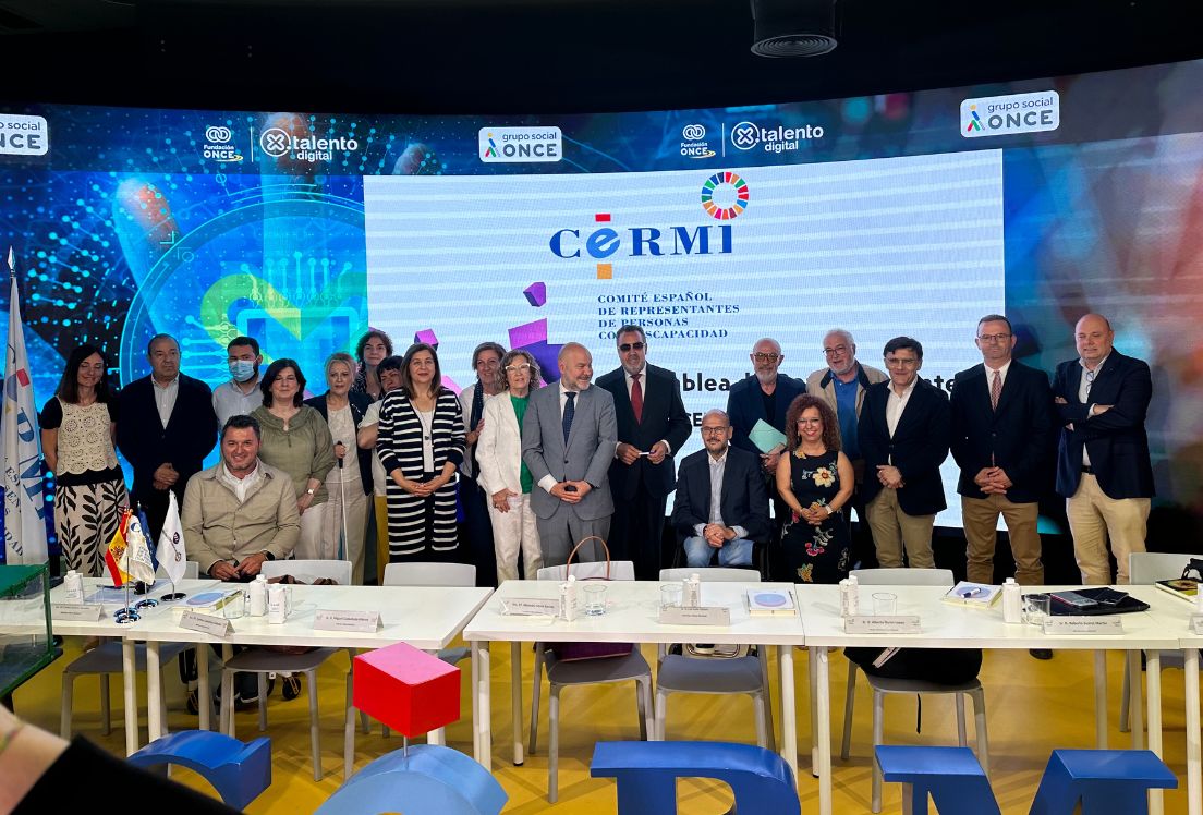 Fotografía del Comité Ejecutivo del Cermi Estatal tras las elecciones de junio de 2024