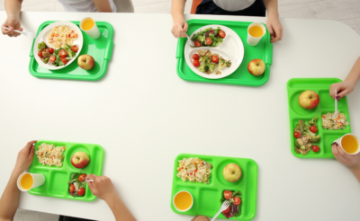 "Para un niño TEA, un comedor escolar es un lugar amenazante, invasivo y un tormento para su sistema sensorial"